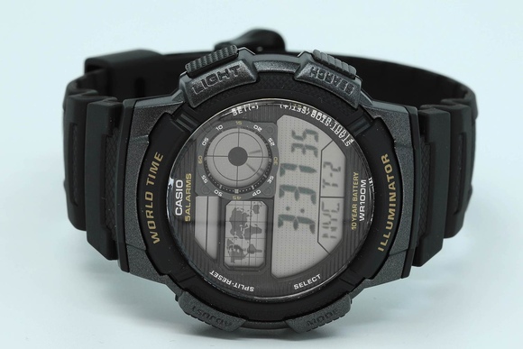 Casio AE-1000W-1AVDF
