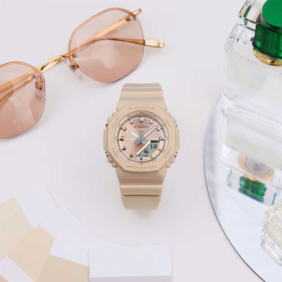 Casio GMA-P2100ST-9ADR