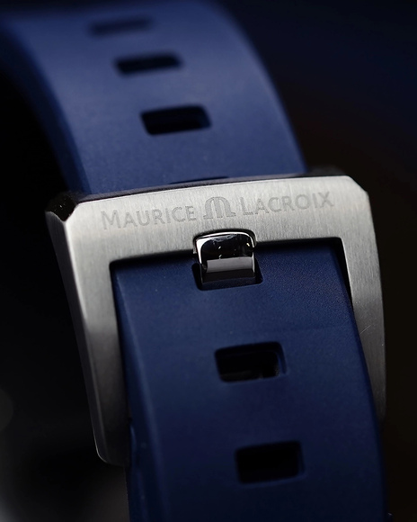Maurice Lacroix AI1106-SS000-430-4
